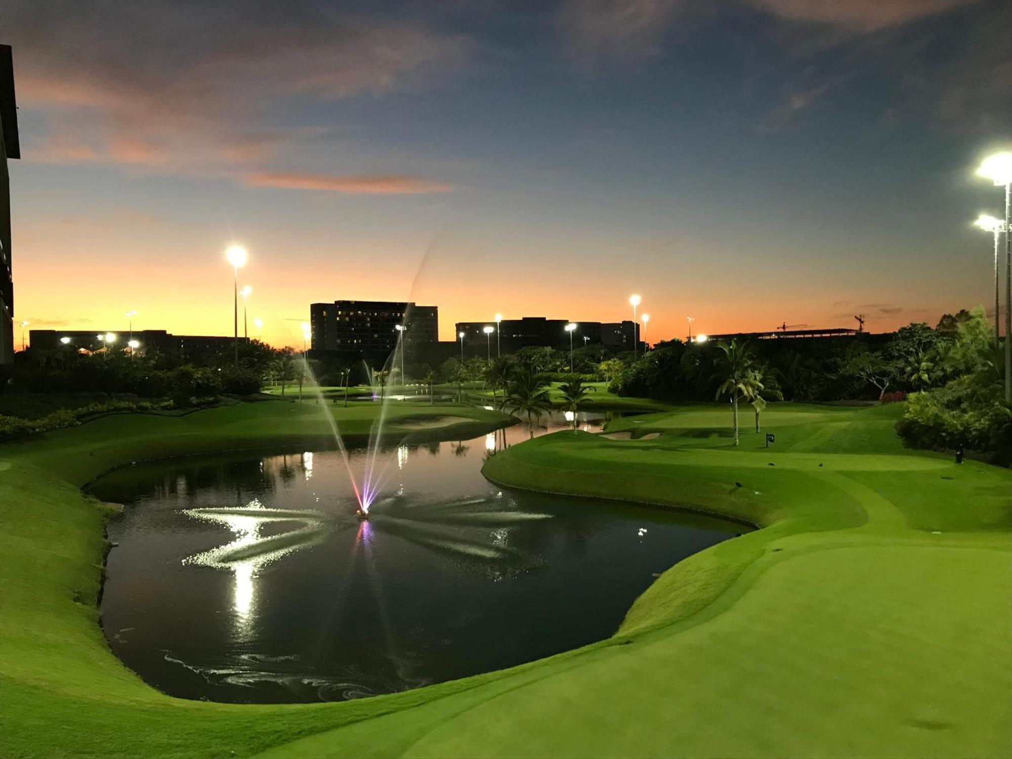 فندق Grand Luxxe With Free Golf نويفو فايارتا المظهر الخارجي الصورة