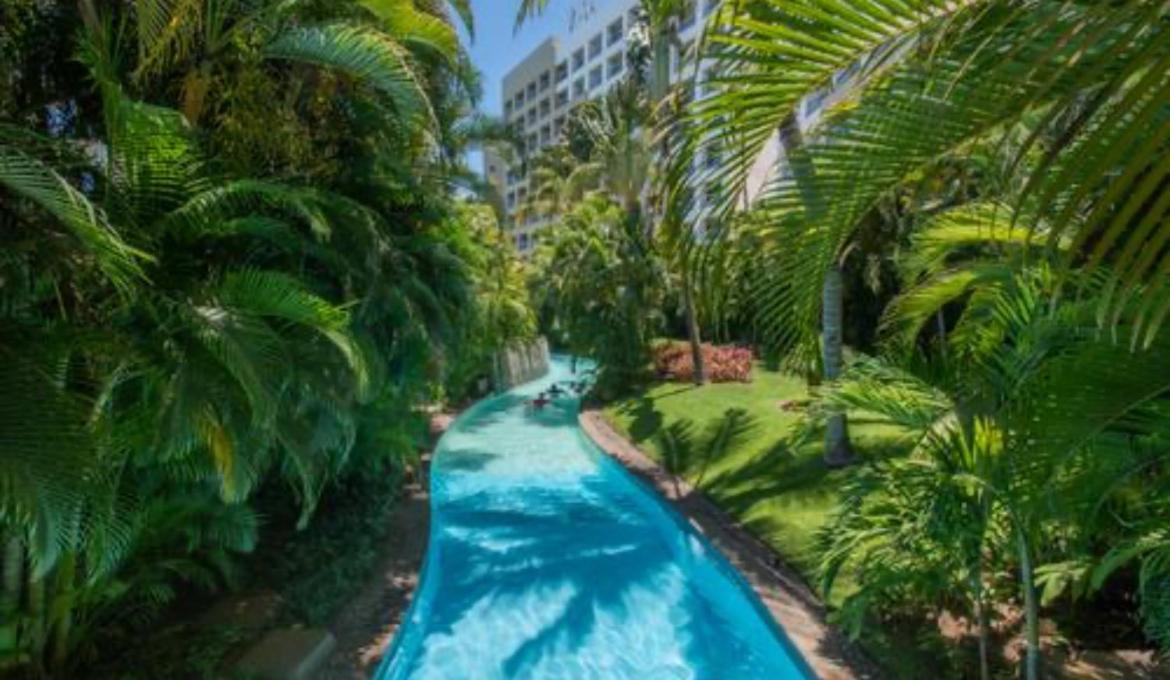 فندق Grand Luxxe With Free Golf نويفو فايارتا المظهر الخارجي الصورة