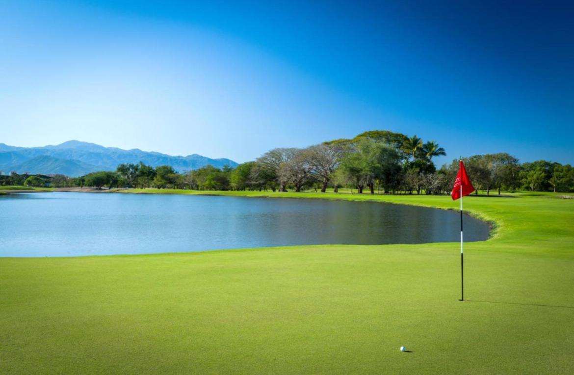 فندق Grand Luxxe With Free Golf نويفو فايارتا المظهر الخارجي الصورة